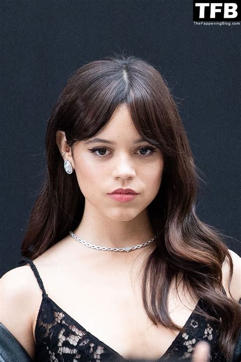 jenna ortega big tits|Jenna Ortega Nude Photos & Naked Sex Videos